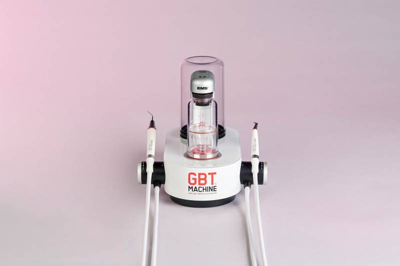 Élményalapú fogtisztíts a Dental salonban az új EMS GBT Machine segítségével